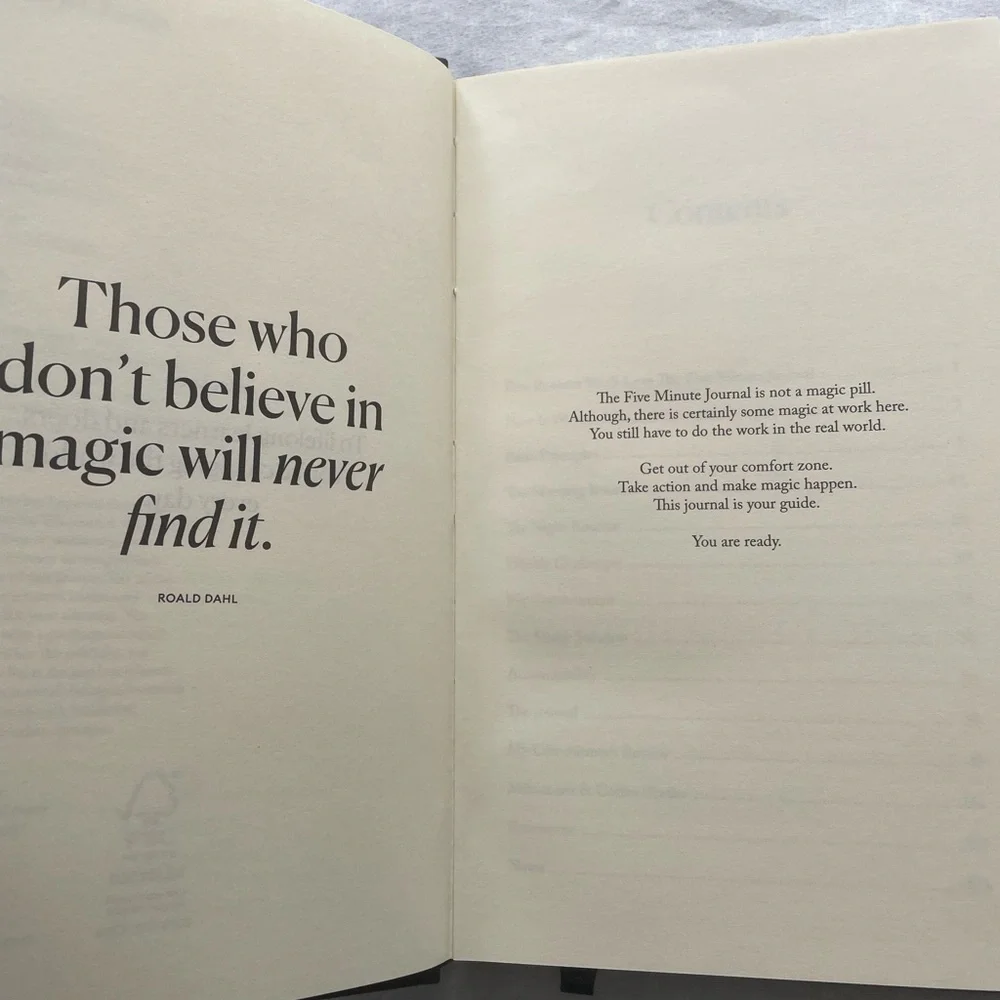 The Five Minute Journal - Black and Gold - Picture 2 of 4